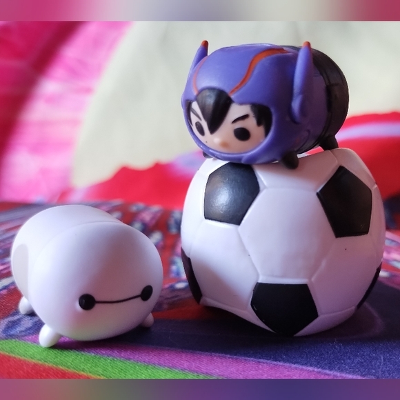Disney Tsum Tsum Hiro Baymax and Soccer Ball - Picture 1 of 7